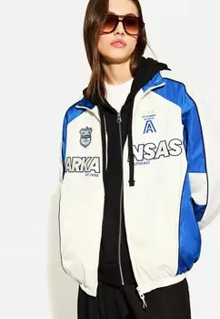 Легкая куртка Bershka, синий