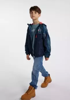 Легкая куртка HOODED WINDBREAKER Timberland, цвет dark denim