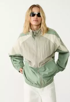 Легкая куртка TECHNICAL Stradivarius, хаки