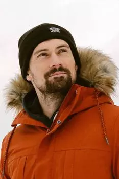 Легкая, удобная, теплая шапка из переработанного мягкого трикотажа Harley Animal, черный