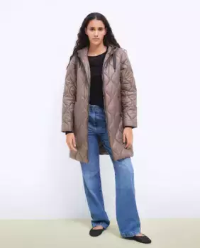 Легкий женский пуховик с капюшоном Tintoretto, цвет 790 Bronce