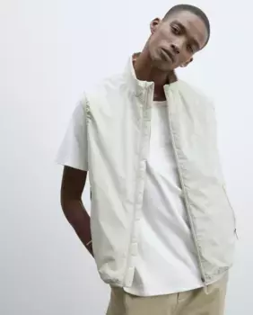 Легкий жилет Sfera, цвет Crudo