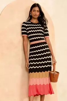 Легкое компактное трикотажное платье миди с декоративными швами Love & Roses, черный