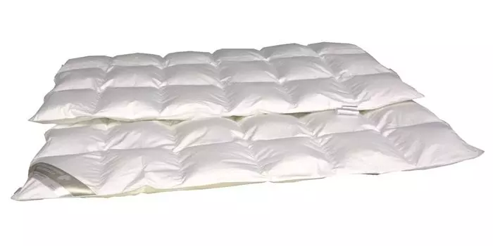 Легкое пуховое одеяло Bellalux круглогодичное с кассетным пухом 6х8 135х200 100% пух Betten Hofmann