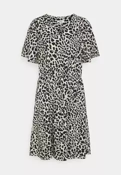 Летнее платье b.young