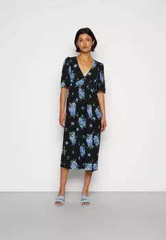 Летнее платье Monki
