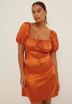 Летнее платье NA-KD