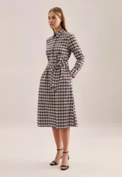 Летнее платье seidensticker "Черная роза", воротник с длинными рукавами и геометрическими узорами, синий