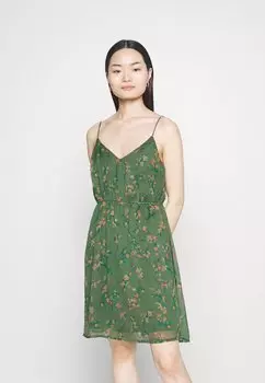 Летнее платье Vero Moda