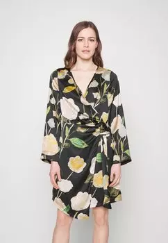 Летнее платье Vero Moda