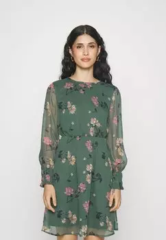 Летнее платье Vero Moda