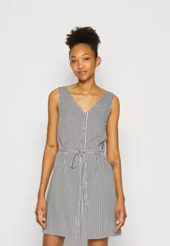 Летнее платье Vero Moda