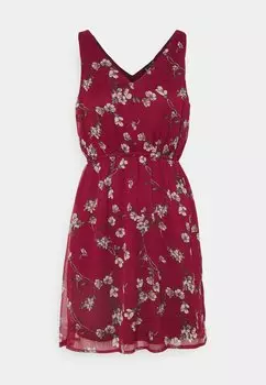 Летнее платье Vero Moda