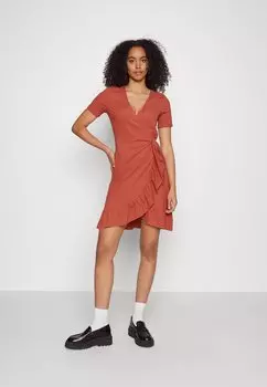 Летнее платье Vero Moda