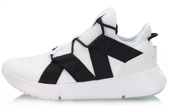LINING Essence 2 Lifestyle Shoes Men Low-top White/Black