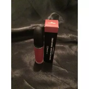 Liquid Lipcolour Powder Kiss оттенок 988 A Little Tamed Nib, Mac