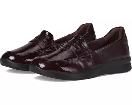 Лоферы Clarks Ellowyn Penny, цвет Wine Crinkle Patent Synthetic