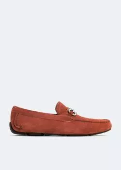 Лоферы FERRAGAMO Gancini driving loafers, коричневый