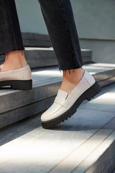 Лоферы Forever Comfort на толстой подошве Next, белый