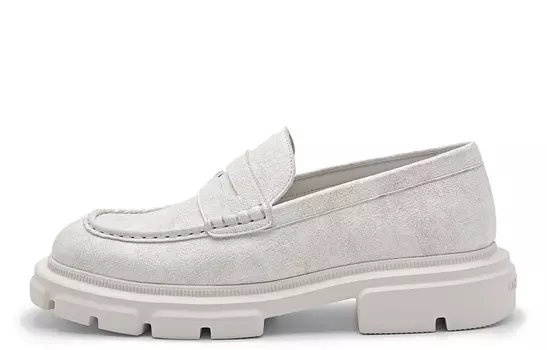 Лоферы женские белые Pedro
