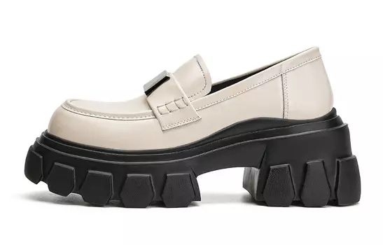 Лоферы женские белый Eblan