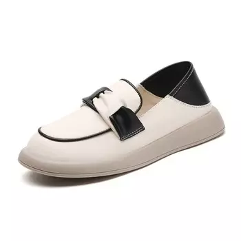 Лоферы женские бежевый/черный Reivantix