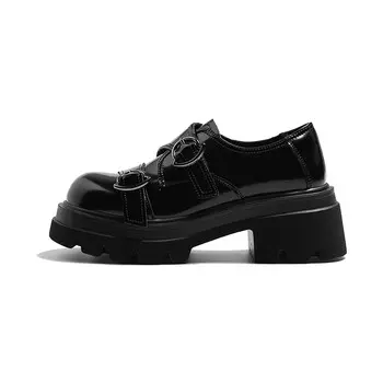 Лоферы женские Mis. Danny, белый