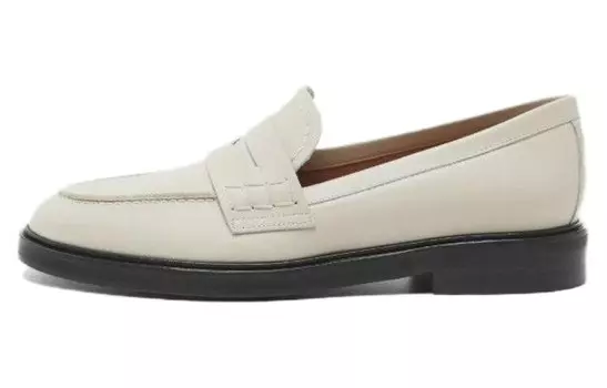Лоферы женские молочно-белые Flattered