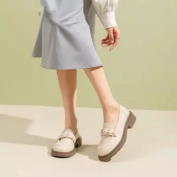 Лоферы женские O.L, бежевый