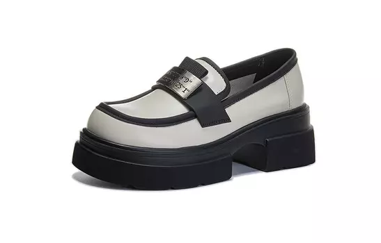 Лоферы женские Pooq, черный