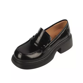 Лоферы женские Quicheshoes, белый