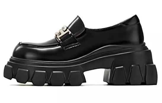 Лоферы женские St&Sat, черный