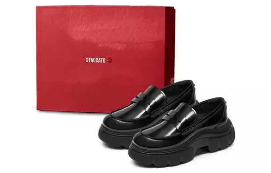 Лоферы женские Staccato
