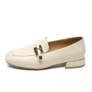 Лоферы женские Zhr, черный