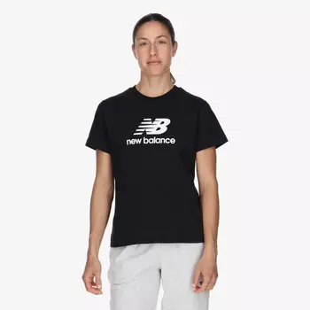 Логотип на футболке New Balance, черный