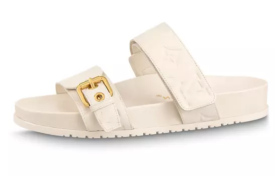 LOUIS VUITTON Шлепанцы Женщины