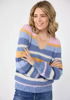 Любимая вещь: свитер с V-образным вырезом "BeeleL" в полоску Lieblingsstck, цвет Light Blue Gestreift