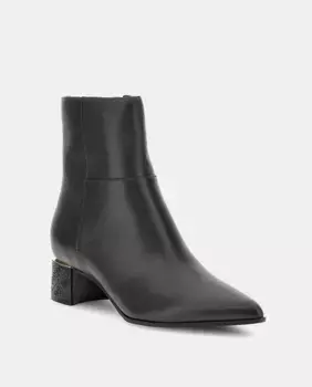 Lukkie женские кожаные ботильоны на квадратном каблуке Guess, черный