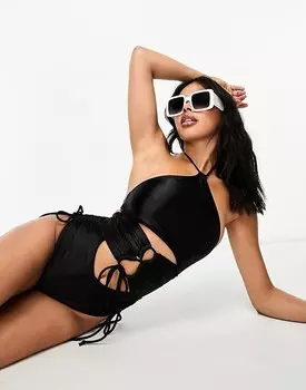 Luxe Palm — черный купальник с воротником-хомутом, вырезом и бретелями