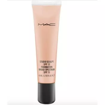 MAC Studio Sculpt Foundation SPF 15 NW30
