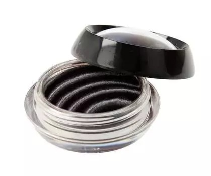 Магнитные тени для век Черные, 0,5 г Makeup Revolution, Magnetize Eyeshadow