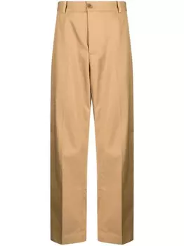 Maison Kitsun прямые брюки средней посадки, коричневый