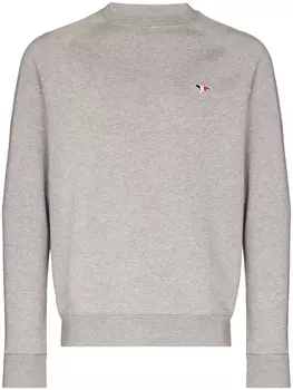 Maison Kitsun свитер с нашивкой, серый