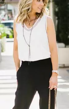 Майка с V-образным вырезом и сетчатой отделкой цвета слоновой кости Black Tape