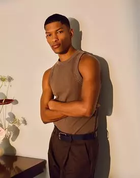 Майка Topman с высоким воротом и полосками в рубчик, выбеленная коричневая цвет