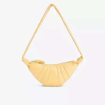 Маленькая кожаная сумка через плечо croissant Lemaire, цвет butter