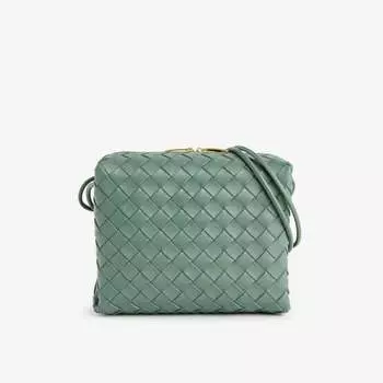 Маленькая кожаная сумка через плечо loop Bottega Veneta, зеленый