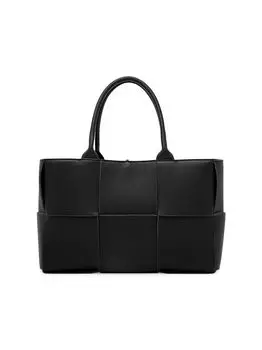 Маленькая кожаная сумка с короткими ручками Arco Bottega Veneta, черный