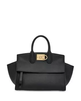 Маленькая кожаная сумка Studio из мягкой кожи с ручкой сверху Ferragamo, цвет Black