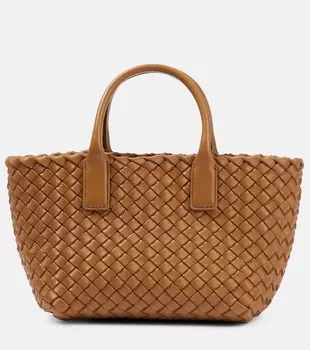 Маленькая кожаная сумка-тоут Mini Cabat Bottega Veneta, коричневый